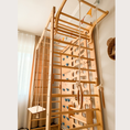 Bild in Galerie-Betrachter laden, Indoor-Klettergerüst aus Holz für Kinder mit Hangelleiter, Schaukel, Turnringen und Massage-Rollenrutsche