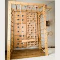 Bild in Galerie-Betrachter laden, Indoor-Klettergerüst aus Holz für Kinder mit Hangelleiter, Schaukel, Turnringen und Massage-Rollenrutsche

