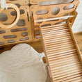 Bild in Galerie-Betrachter laden, Montessori Kletterwand für Kinder mit Rutsche, Klimmzugstange & Ringen | Indoor-Spielplatz aus Holz
