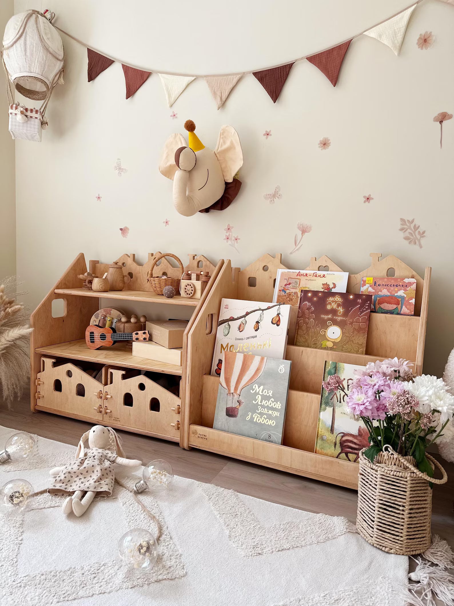 Montessori Bookshelf and Toy Storage - Wooden Furniture for Kids' Room