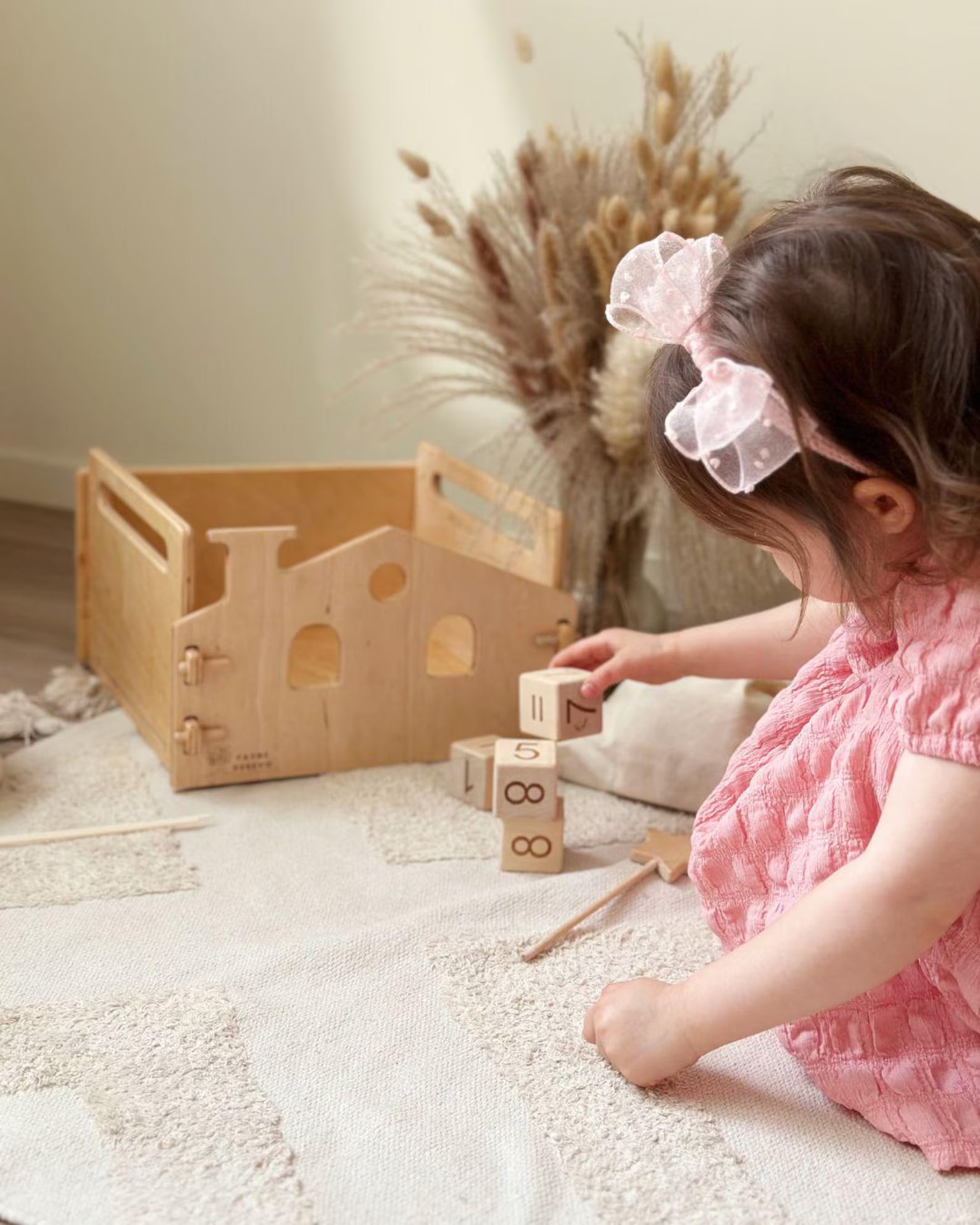 Montessori Bookshelf and Toy Storage - Wooden Furniture for Kids' Room